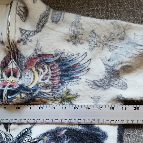 Christian Audigier Vintage Wool Blend Graphic Zip-Up Sweater - Cream and Black - Picture 7 of 9